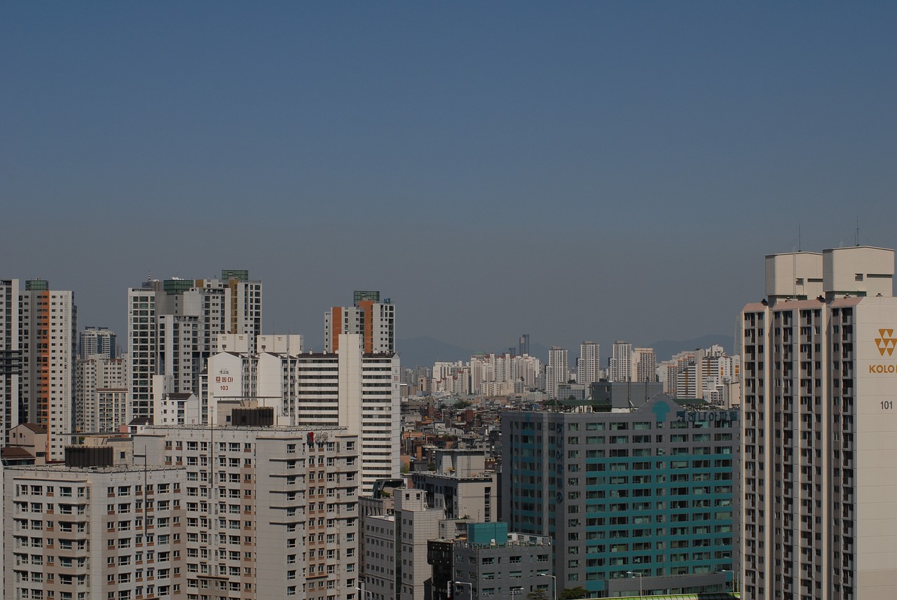 广东警钟，高层住宅摇晃的可能与防范